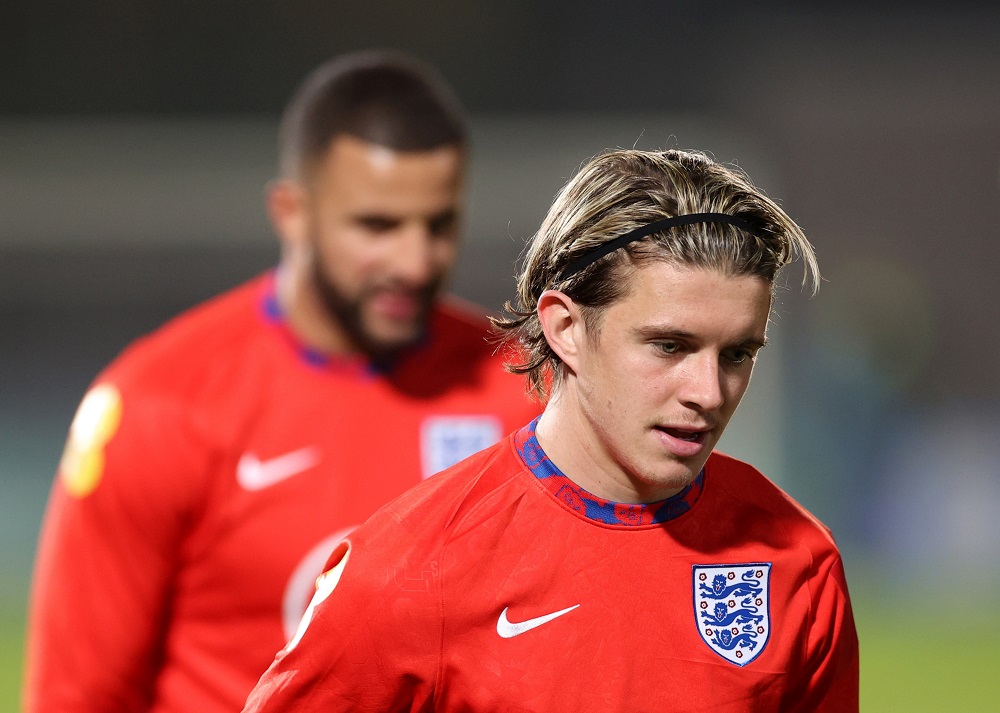 Tony Cascarino Claims “Outstanding” England Midfielder Would Be A Perfect Fit For Liverpool