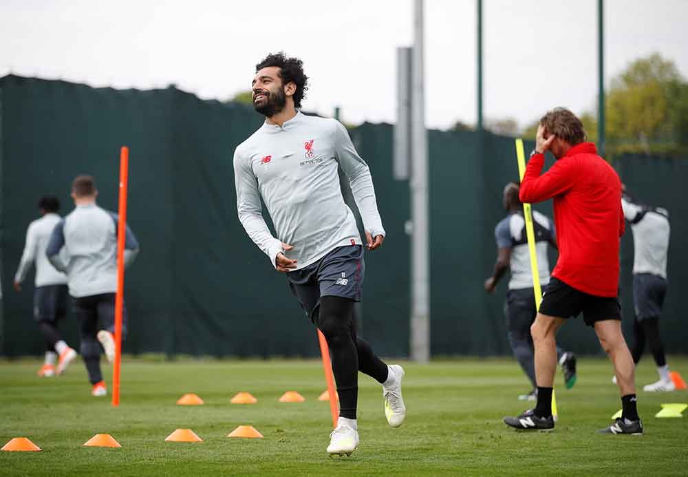 ‘Give The Man A Contract’ ‘Wouldn’t Expect Anything Less’ Liverpool Fans React As Klopp Reveals What Salah Told Him After AFCON Return