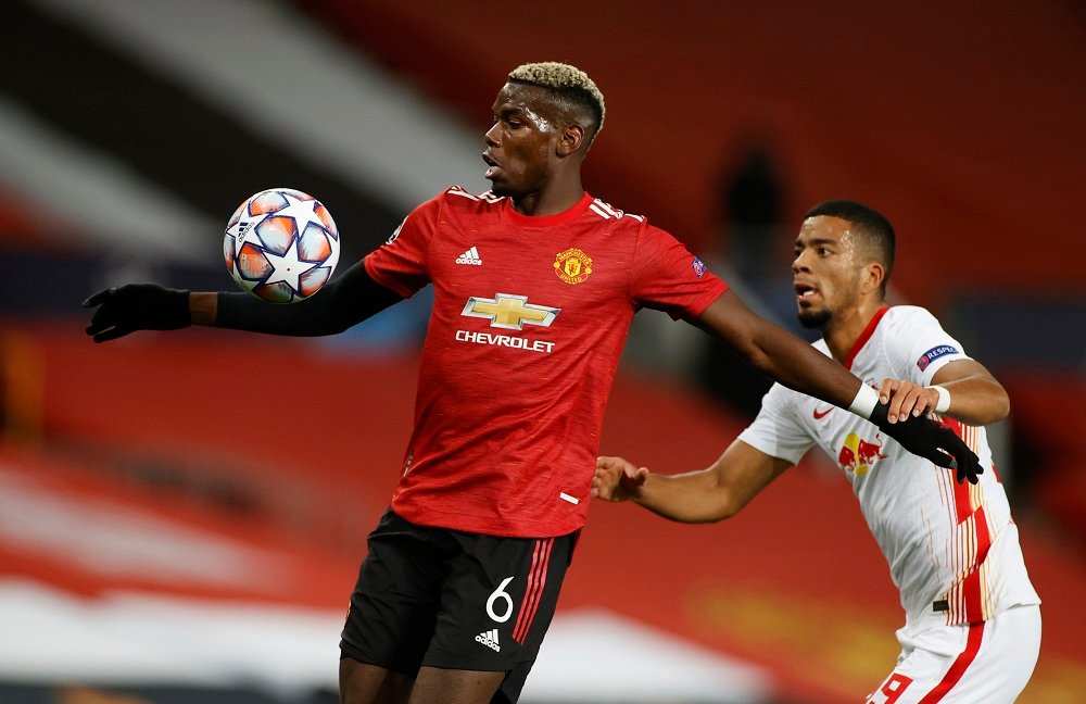 ‘One Of His Worst Performances In A United Shirt’ ‘Had An Absolute Stinker’ Fans Slam Midfielder After Leicester Defeat