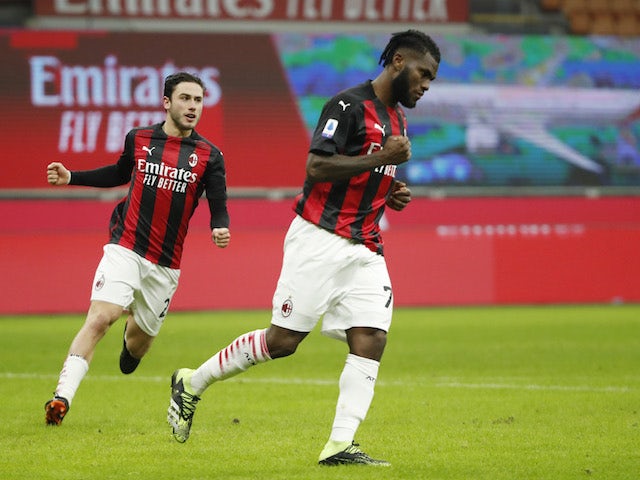 Barcelona 'enter the race for AC Milan's Franck Kessie'