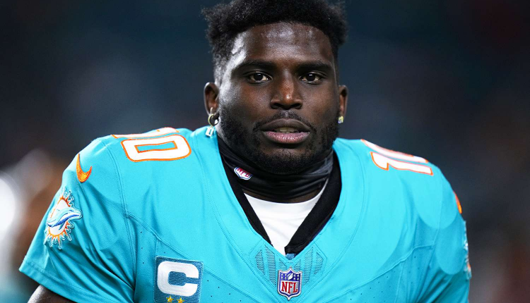 Tyreek Hill Detained for Driving Violation; Police Order Review