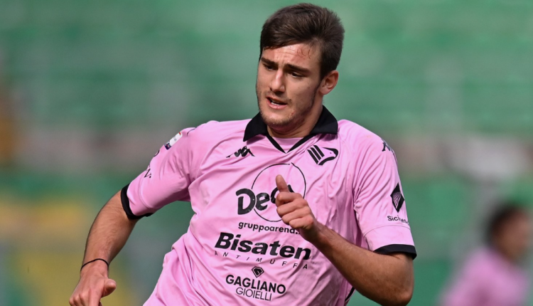 Manchester United and Napoli Chase Udinese’s Rising Star Lorenzo Lucca